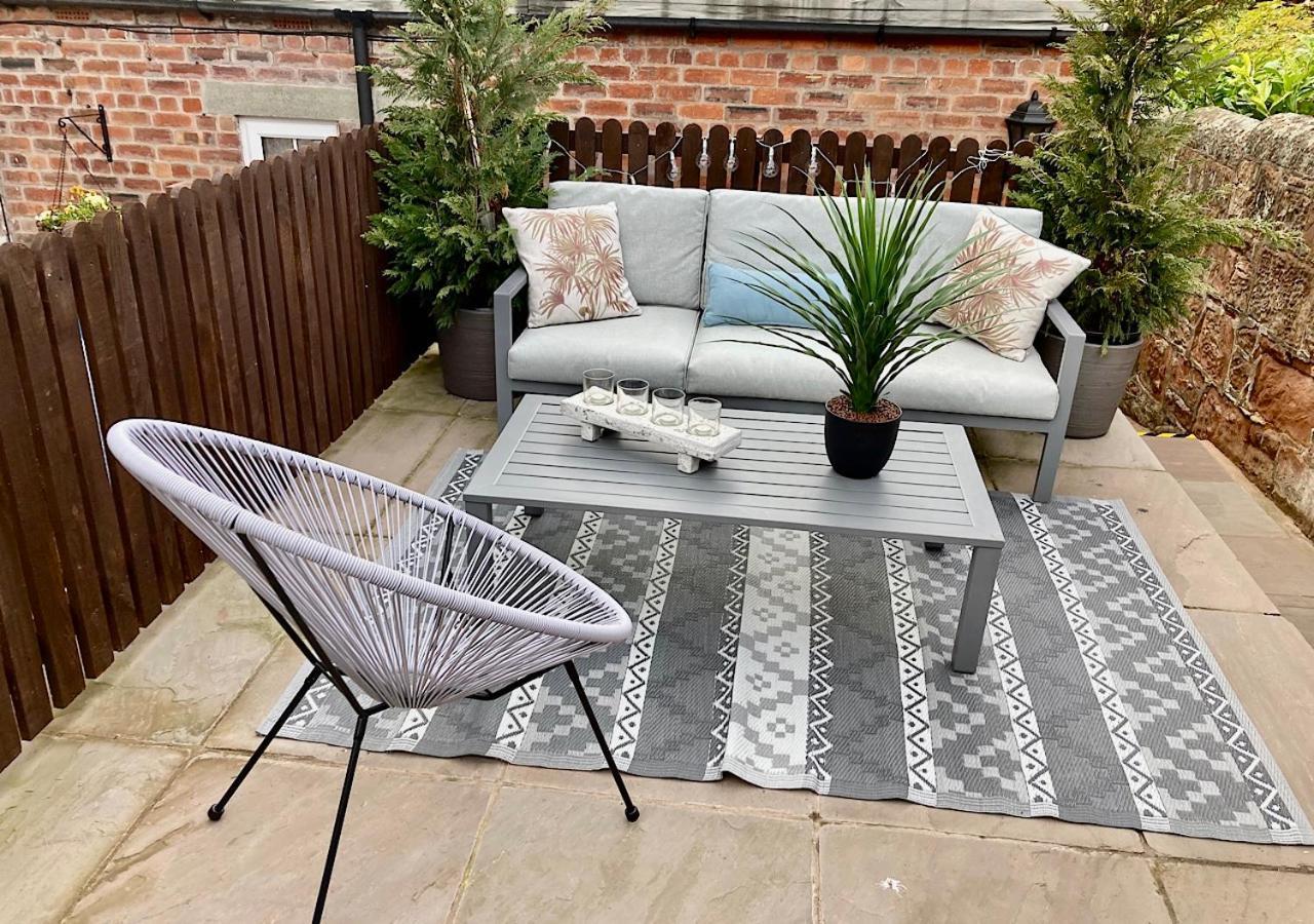 The Lodge Chester - Luxury Apartment For Two, With Free Parking! Hough Green Экстерьер фото